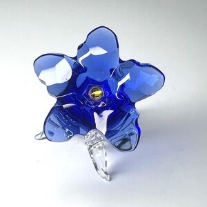 Swarovski SCS Exclusive Cobalt Blue Flower Crystal Figurine Collectible